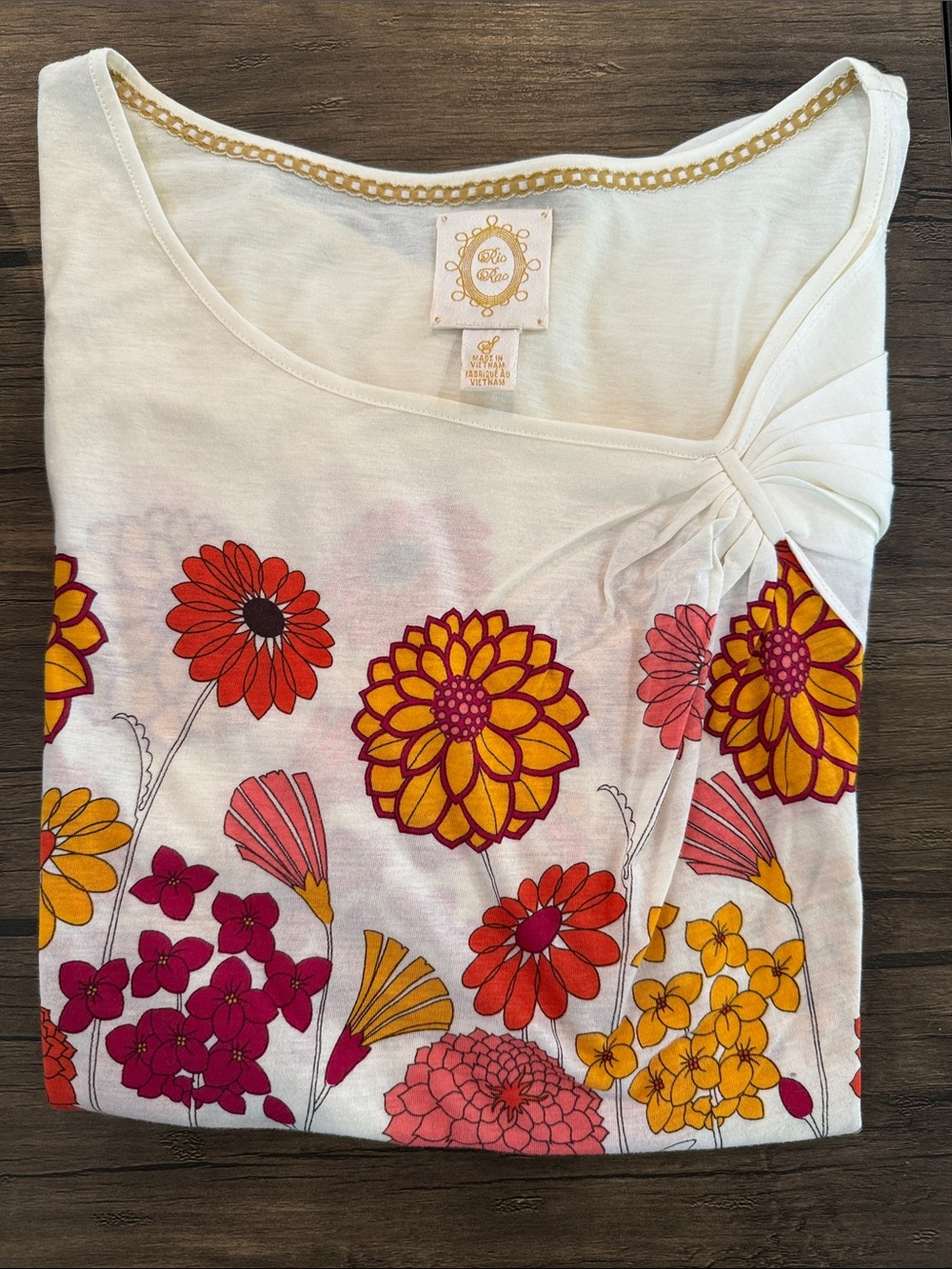 Ric Rac for Anthropology Women’s Cream Floral Bow-Accent Tee